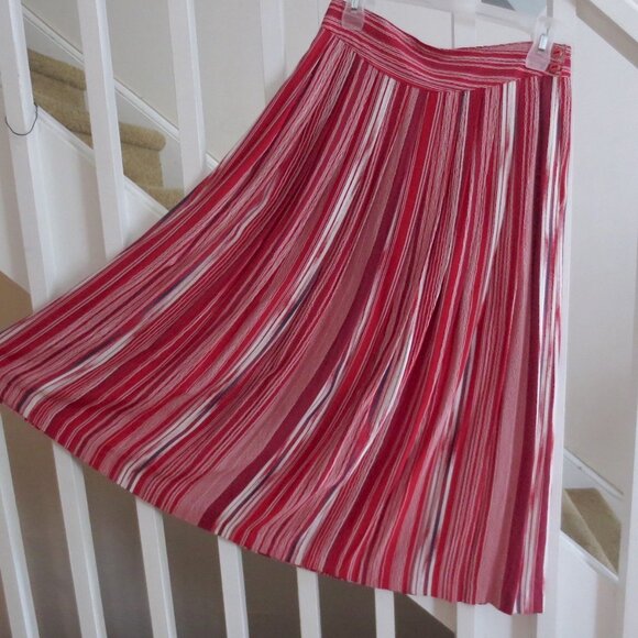 London Fog Vintage Red White Blue Candy Stripe Abstract Long Skirt with Pockets - Picture 6 of 7